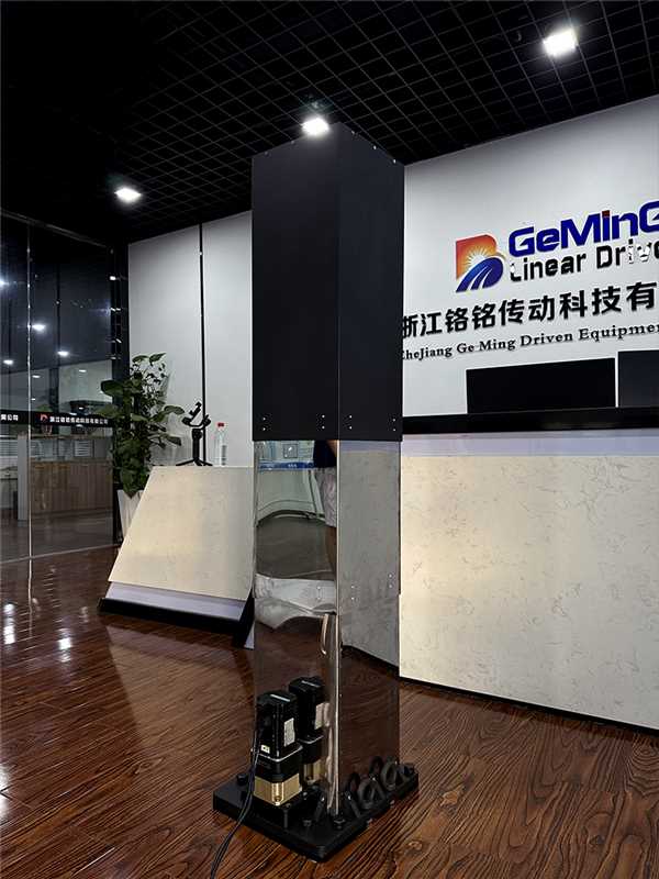 HTG3 Industrial Robot Lifting, Heavy Load, and High-Speed ​​Motion Performance: Lifting operations under heavy load (100kg) conditions.